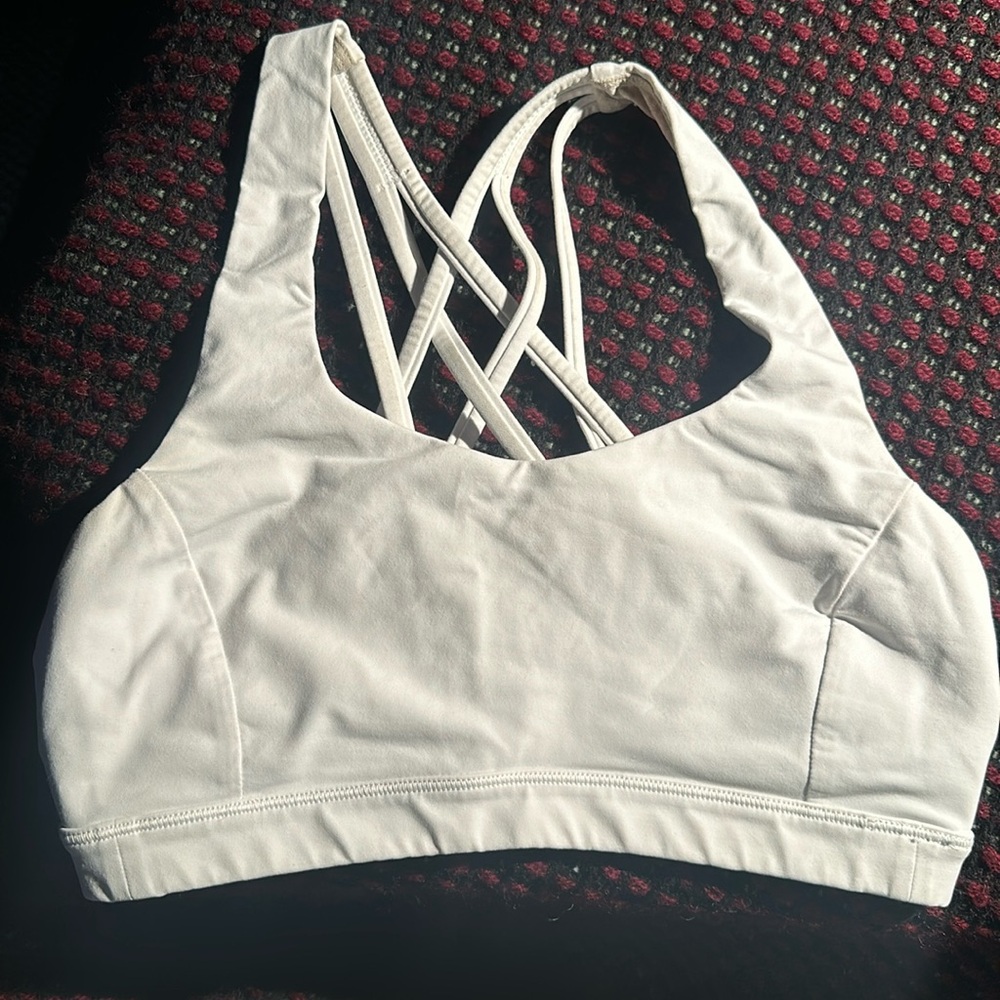 White Lululemon Bra No Size, Fits like 4
